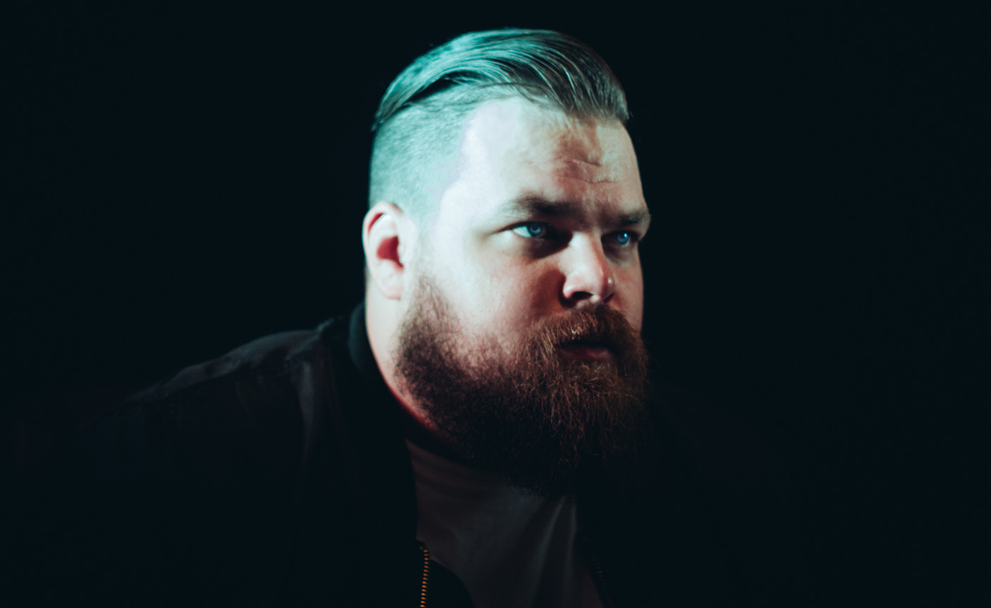 Com Truise – Artists