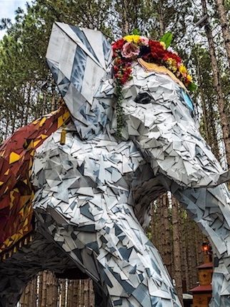 15 Amazing Photos of the Art at Electric Forest 2017