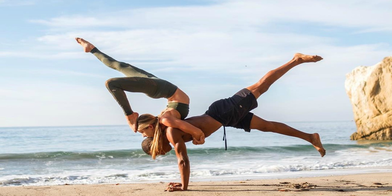 Camp Edc Spotlight Acro Yoga 101 Insomniac 4054