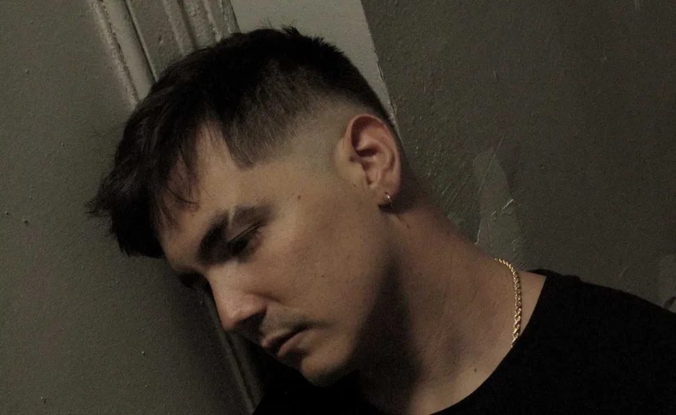 Nick León