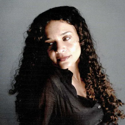 Erika de Casier
