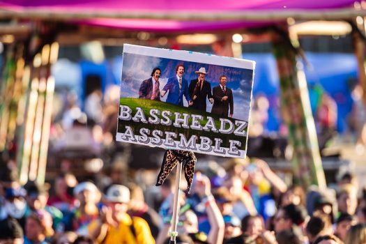"Bassheadz Assemble" totem