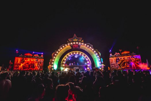 a retro stage design