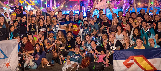 A group of happy Headliners