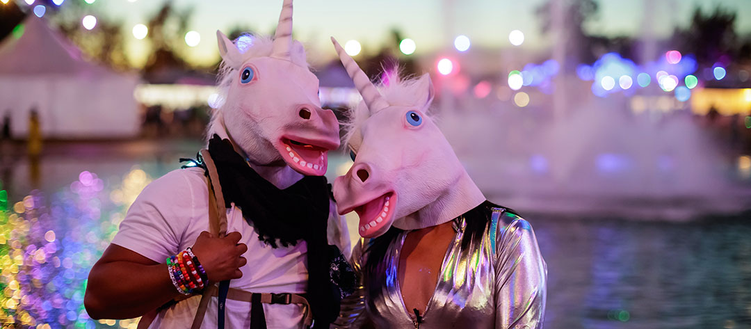 Two Headliners in unicorn masks