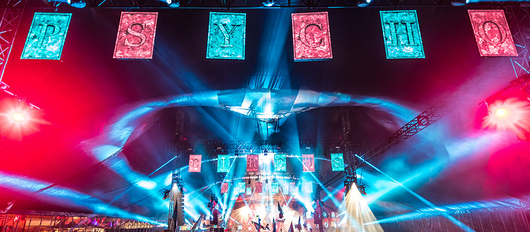 "Psycho" sign over the stage