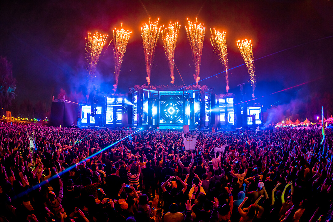circuitGROUNDS