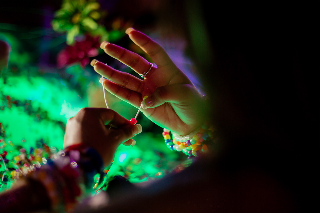 Build your own kandi bracelets!