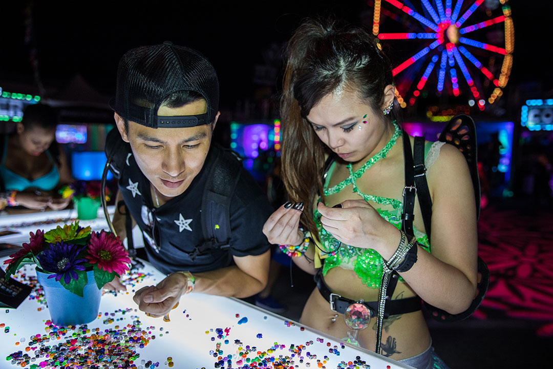 Get creative at our complimentary kandi-making stations.