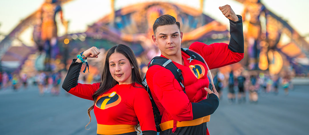Two Headliners dressed as super heroes