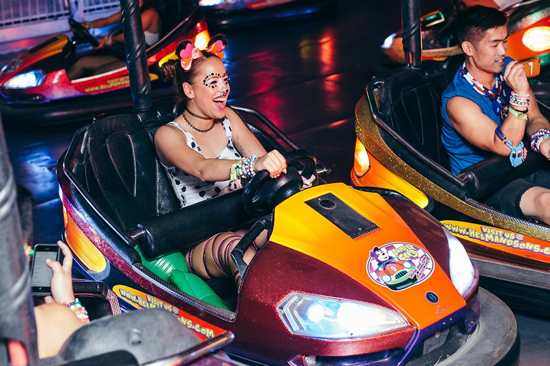 A Headliner enjoys one of the many FREE carnival rides at EDC.