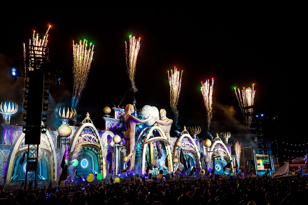 Fireworks at kineticFIELD