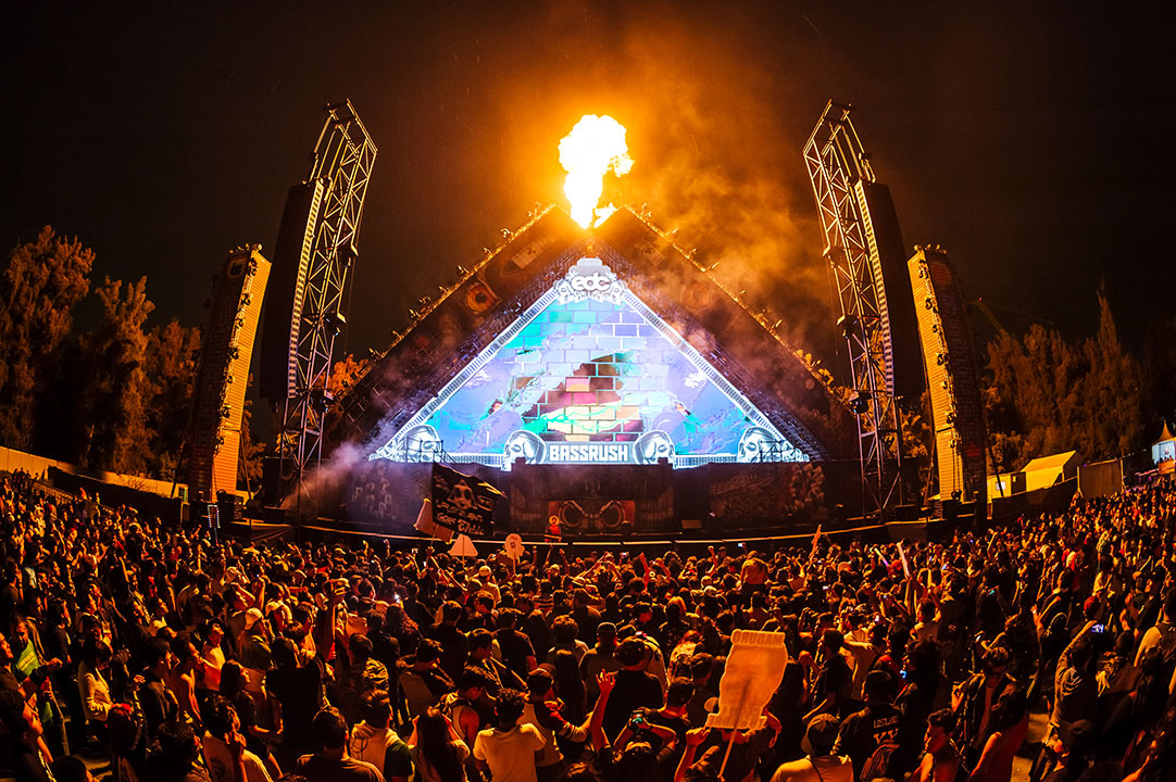 Flame effects at wasteLAND