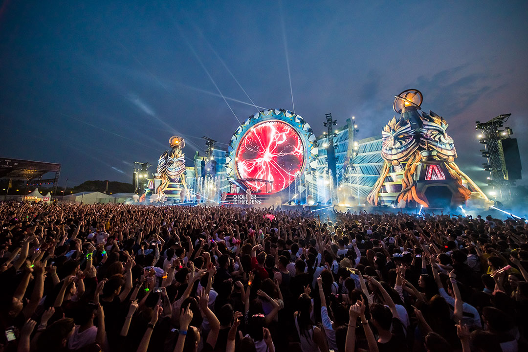 Oliver Heldens at kineticFIELD