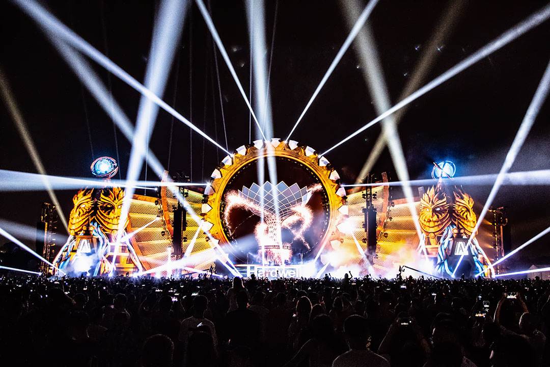 Hardwell at kineticFIELD