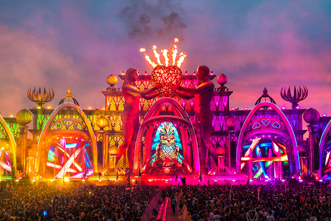 kineticFIELD