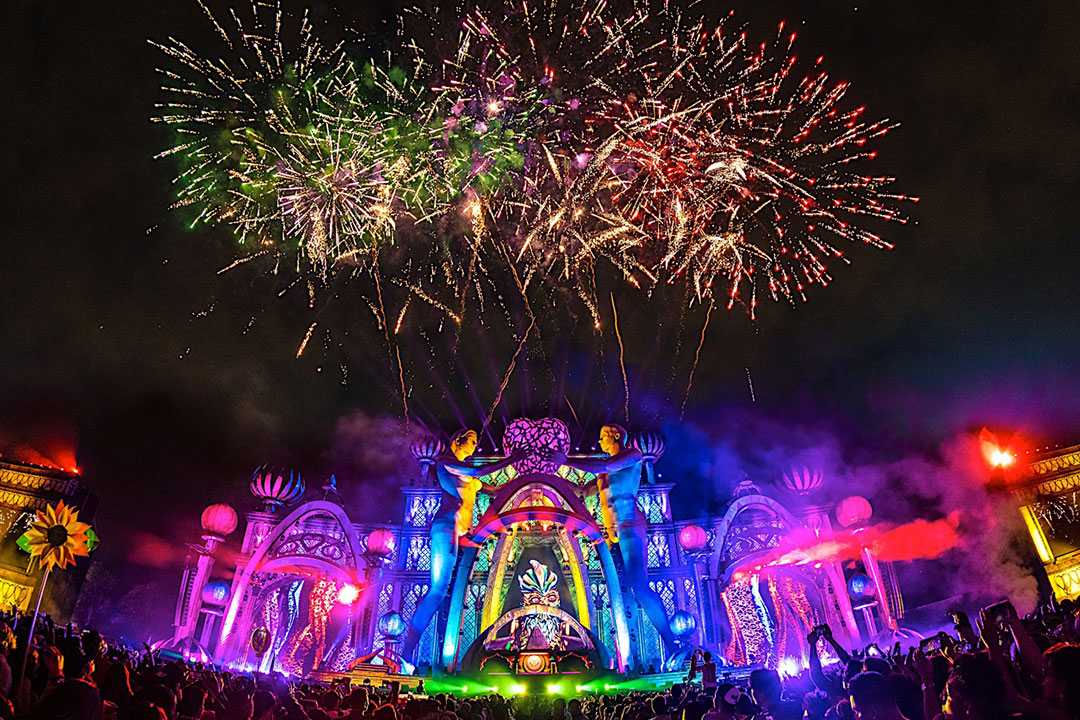 kineticFIELD