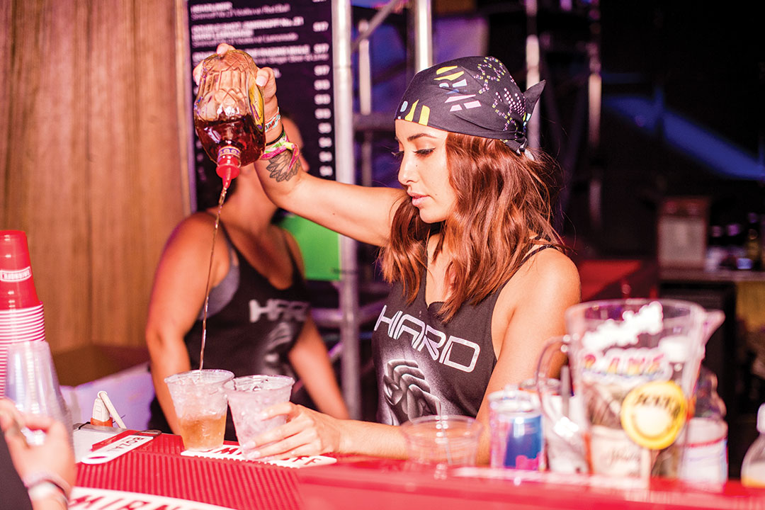 bartender making drinks