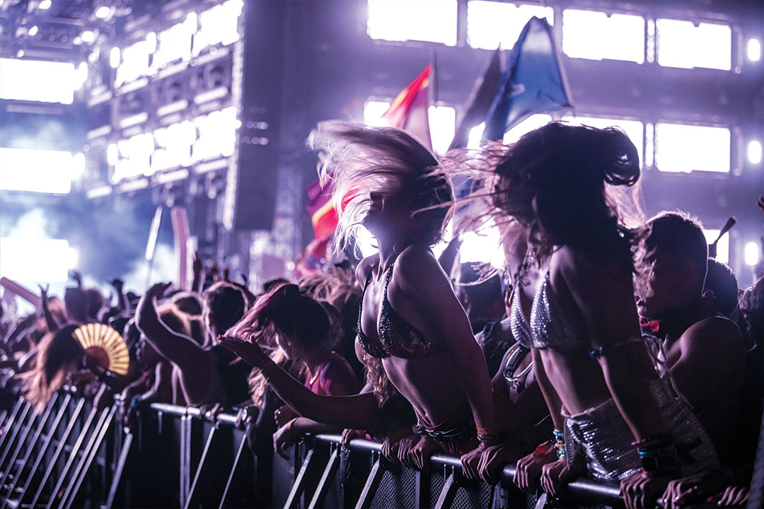 headliners headbanging