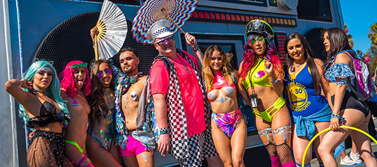 Headliners dressed up