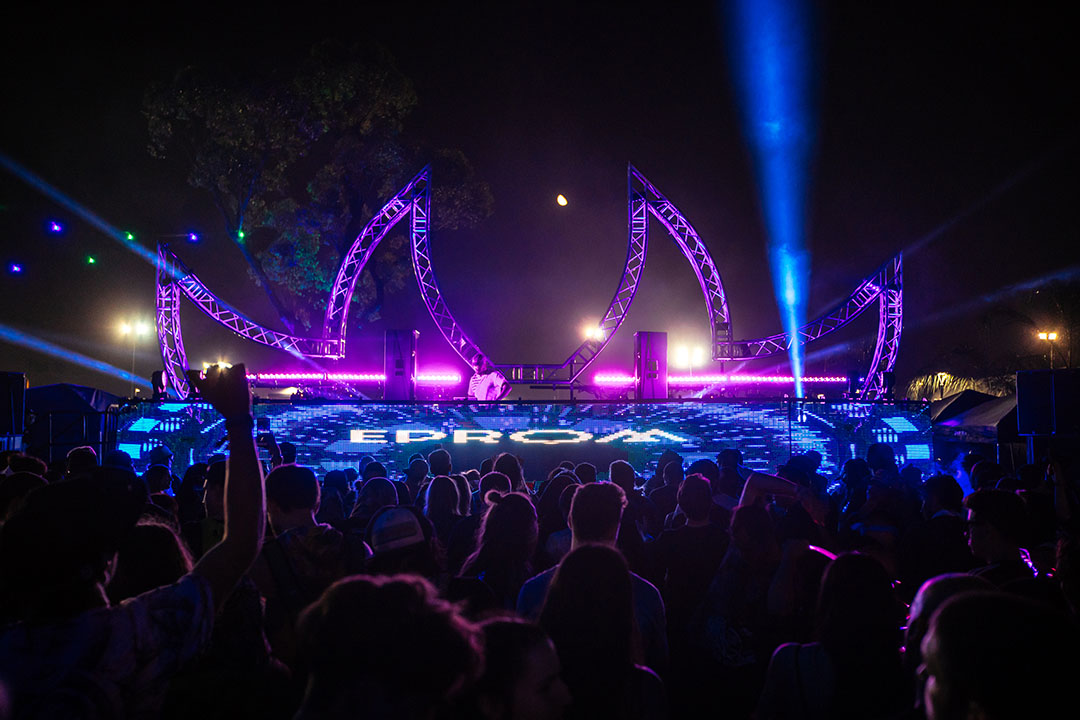 area z stage