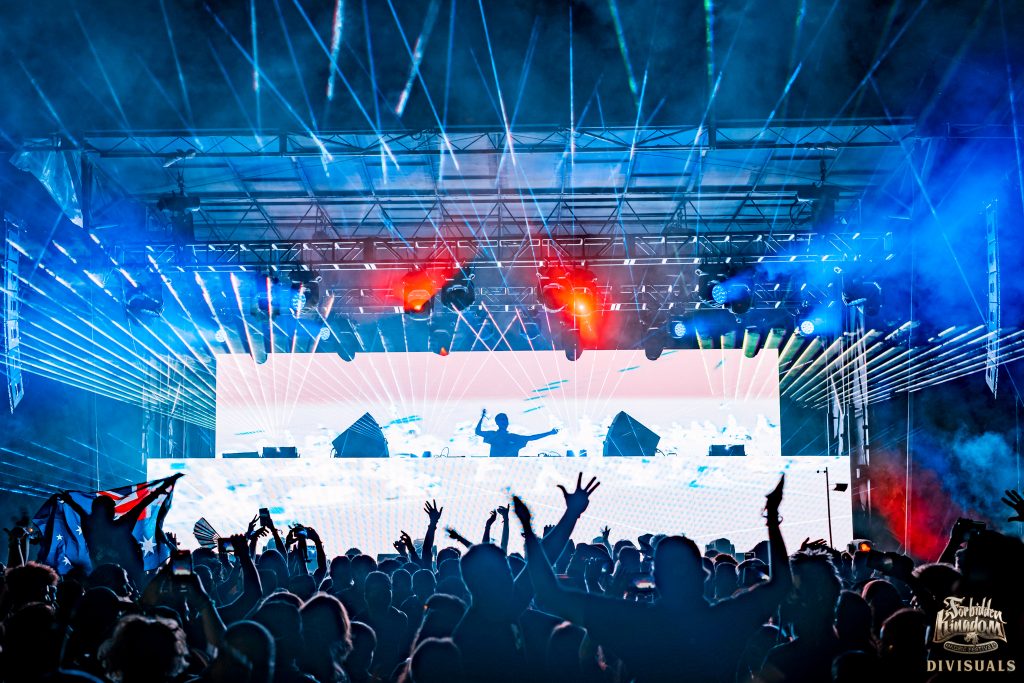 cyberian stage