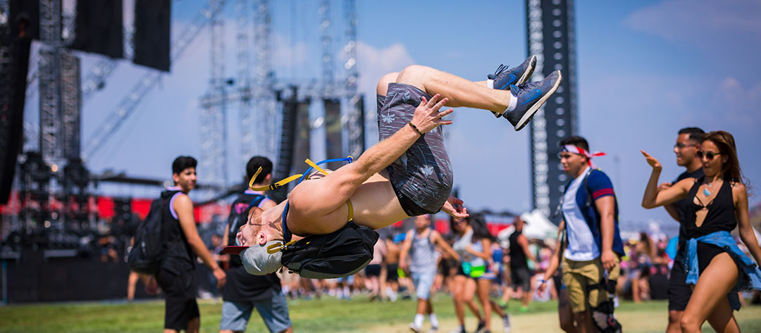 Backflipping headliner at HARD